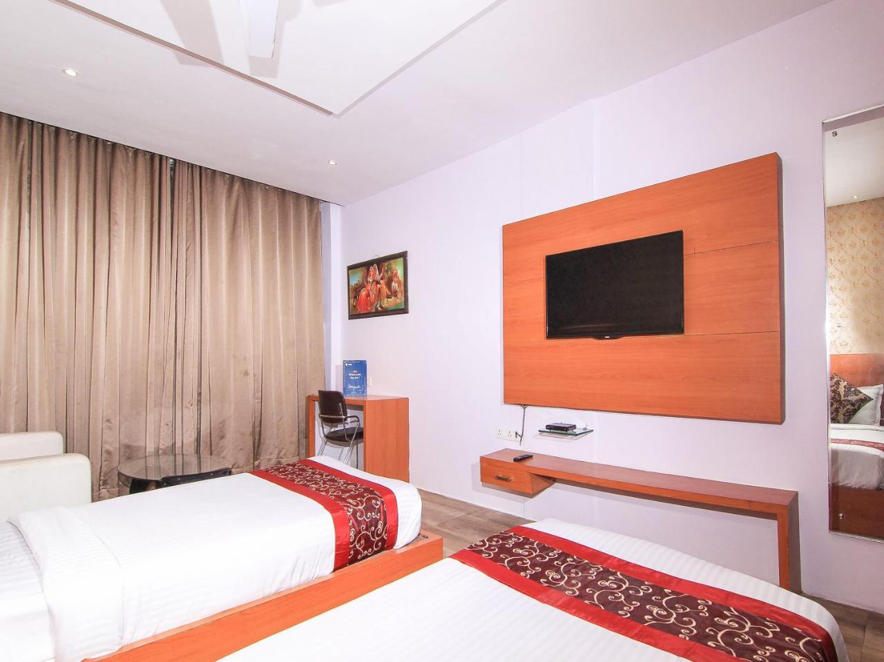 Oyo 3683 De Global Park Hotel Hasanganj Exterior photo